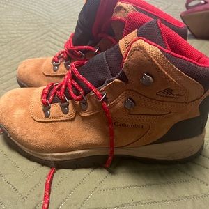 Columbia hiking boots